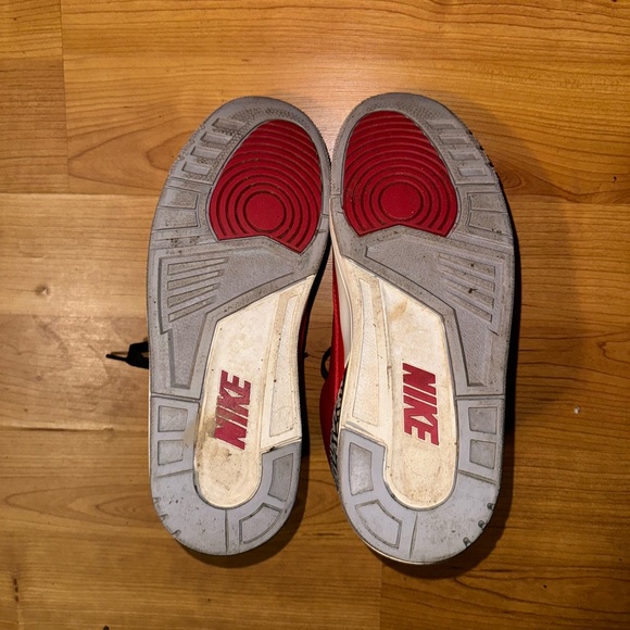 Jordan Red Cement 3 - Picture 6 of 6